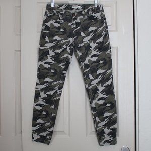 YMI Be True To You Camouflage Jeans Size-11